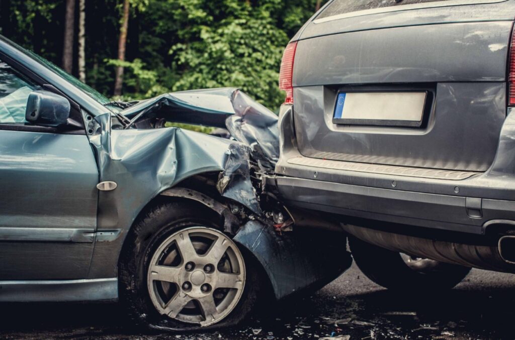 Kolizja dwóch pojazdów na ulicy Wiejskiej w Siemianowicach Śląskich – 24 września