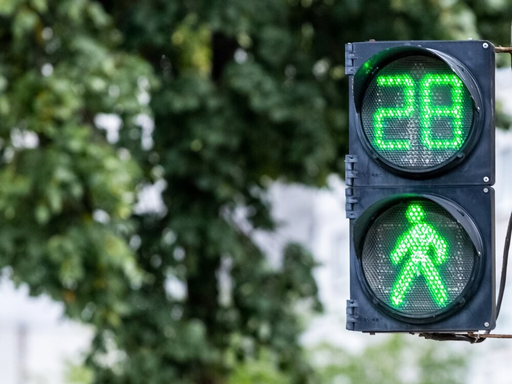 Jaśniejsze Katowice: Nowe oświetlenie dla bezpieczeństwa pieszych!