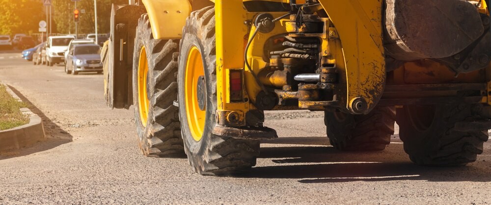 Remonty ulic w październiku i listopadzie: mniej korków, więcej komfortu na drogach!