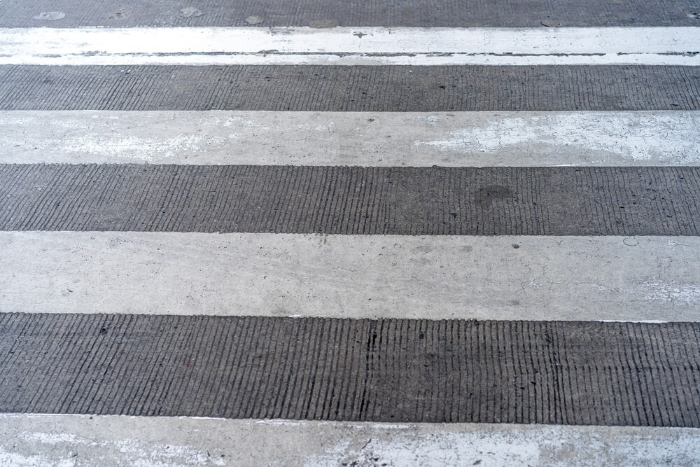 Zwłoki 41-latka znalezione na ulicy Rybnickiej w Rudach: możliwe zdarzenie drogowe