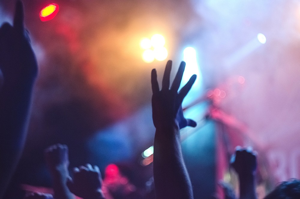 Koncert charytatywny dla bezdomnych – pomóż i baw się z nami!